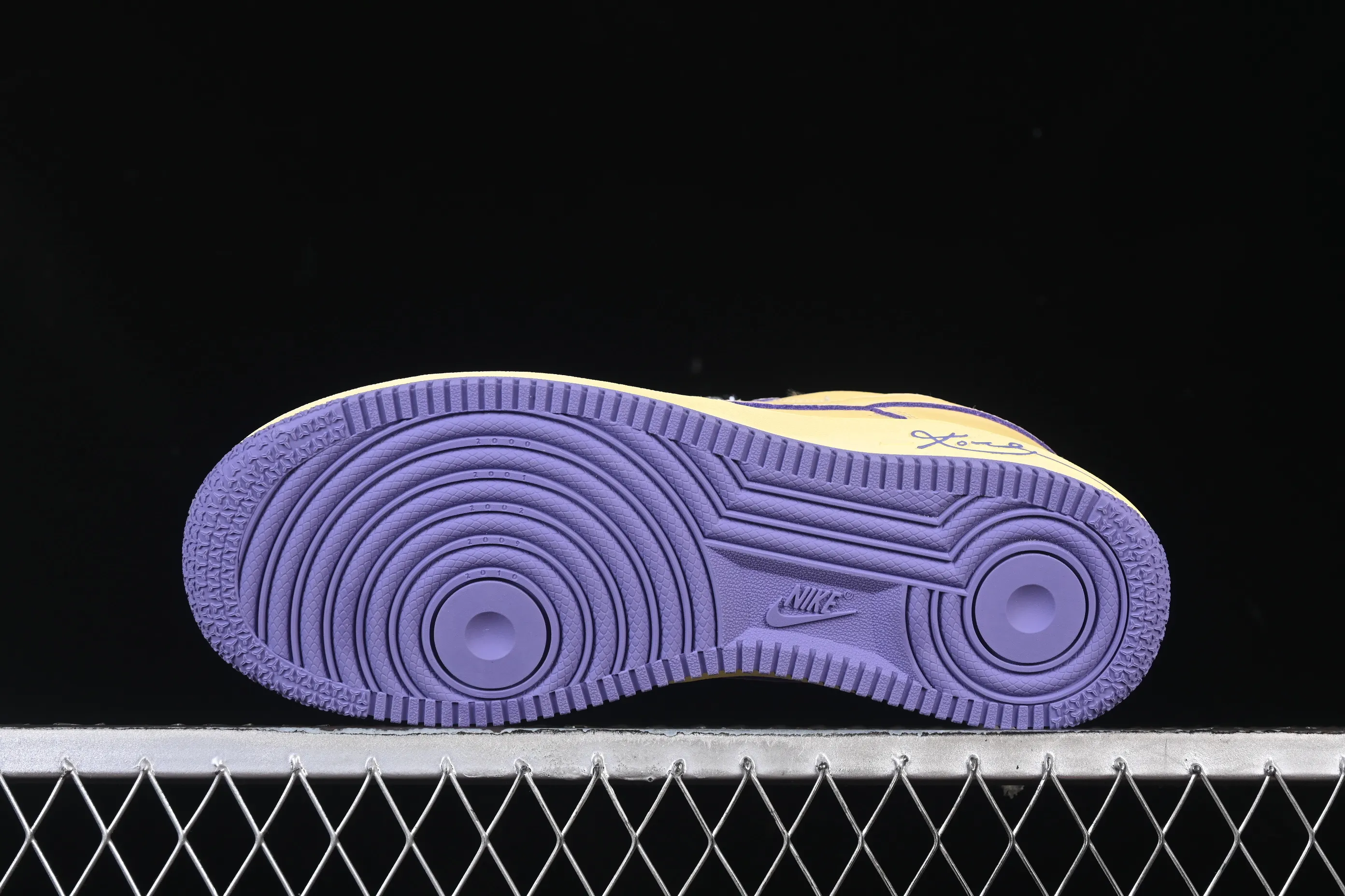 All categories Nk Air Force 1 Air Force series Nk Air Force 1 Low Air Force low-top Nike Air Force 1'07 Low Kobe Air Force 1 low-top casual sneakers HV9408-700